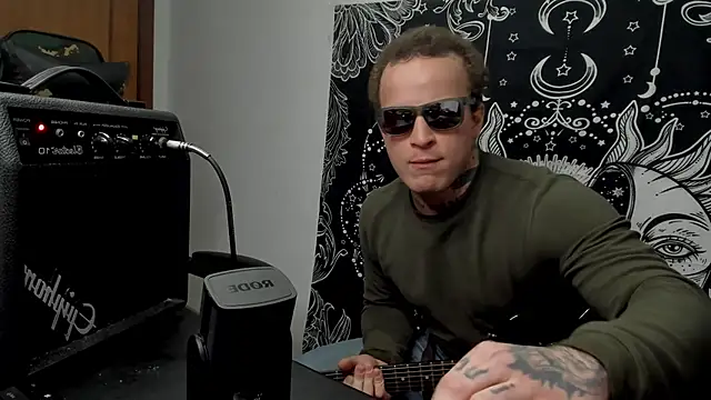 layneinchains online show from 12-21-24, 09:25