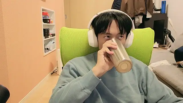 Snapshot of freeeeeessssss111 chatting on 12-04-25, 04:22 freeeeeessssss111 online show from 12-04-25, 04:22