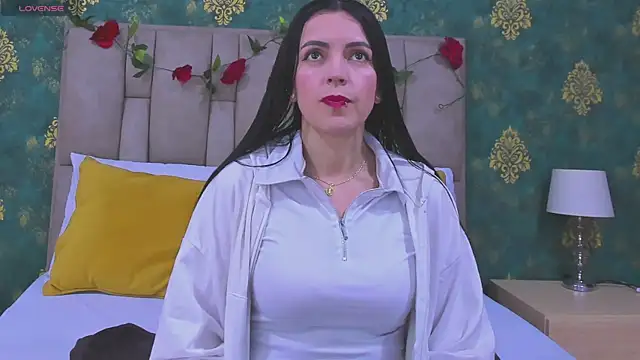 Snapshot of SuzanSmithh chatting on 11-25-25, 11:10 SuzanSmithh online show from 11-25-25, 11:10