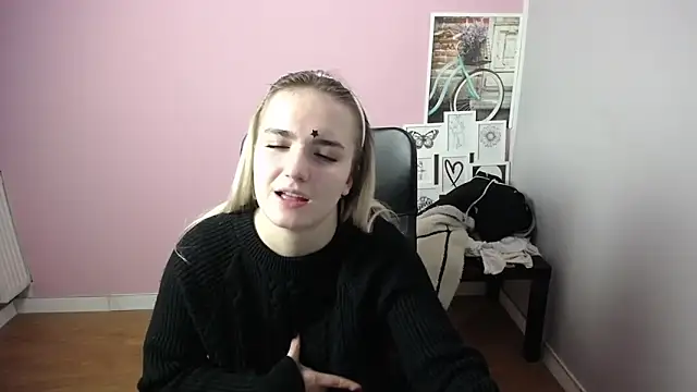 Snapshot of viktoria_lovely chatting on 12-31-24, 11:20 viktoria lovely online show from 12-31-24, 11:20