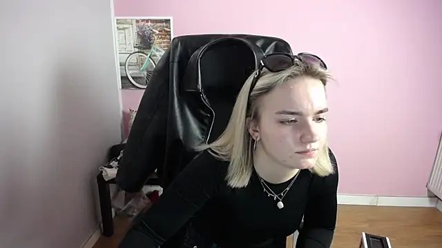 viktoria lovely online show from 04-29-26, 11:03