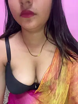 Snapshot of samaya-21 chatting on 05-19-26, 06:14 samaya-21 online show from 05-19-26, 06:14
