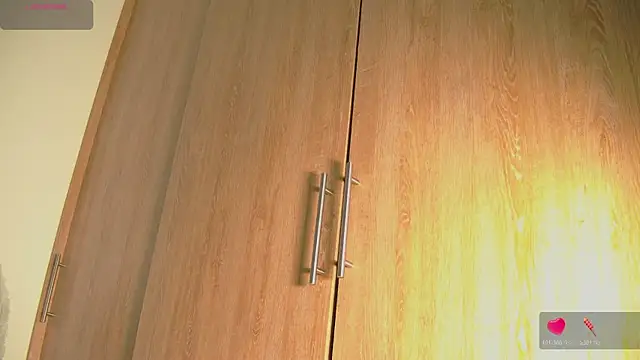 Snapshot of aidaadams chatting on 10-20-25, 11:32 aidaadams online show from 10-20-25, 11:32