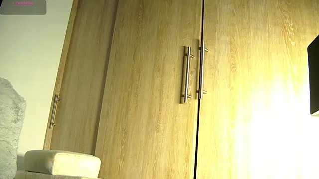 Snapshot of aidaadams chatting on 11-09-25, 10:35 aidaadams online show from 11-09-25, 10:35