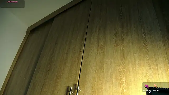 Snapshot of aidaadams chatting on 11-17-25, 09:48 aidaadams online show from 11-17-25, 09:48