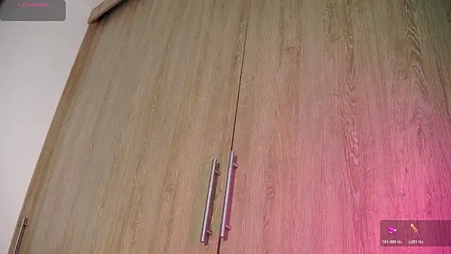 Snapshot of aidaadams chatting on 11-25-25, 12:16 aidaadams online show from 11-25-25, 12:16