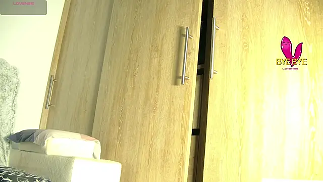 Snapshot of aidaadams chatting on 11-26-25, 11:11 aidaadams online show from 11-26-25, 11:11