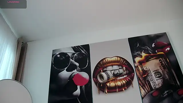 Snapshot of aidaadams chatting on 12-17-25, 11:38 aidaadams online show from 12-17-25, 11:38