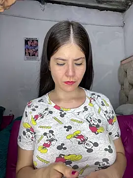 Snapshot of Hotnightsexxx chatting on 12-10-24, 10:47 Hotnightsexxx online show from 12-10-24, 10:47