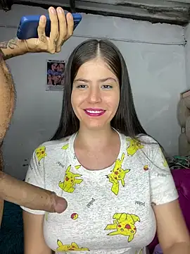 Snapshot of Hotnightsexxx chatting on 12-14-24, 03:29 Hotnightsexxx online show from 12-14-24, 03:29
