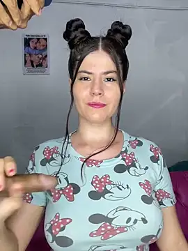Snapshot of Hotnightsexxx chatting on 01-13-25, 10:56 Hotnightsexxx online show from 01-13-25, 10:56