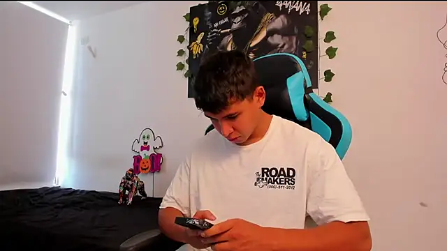 Bray Kevin online show from 02-15-25, 04:01