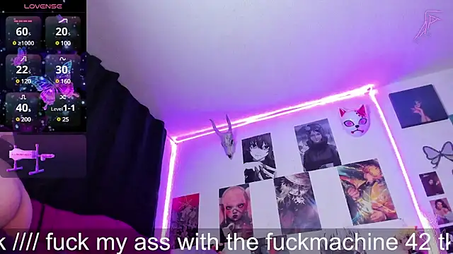 Snapshot of Violetx_moon chatting on 03-12-25, 01:47 Violetx moon online show from 03-12-25, 01:47