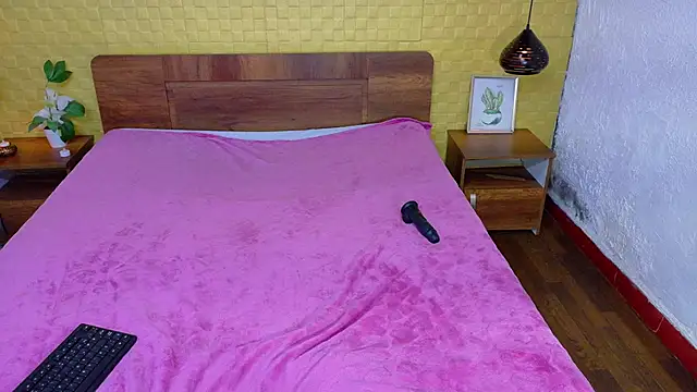 Mrs booty online show from 02-06-25, 05:19