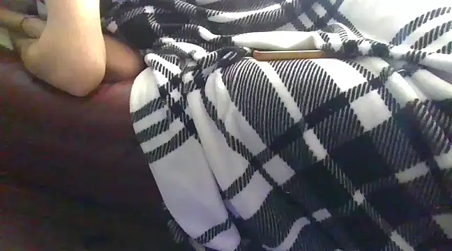 Snapshot of sdmsilver1983 chatting on 03-11-25, 01:45 sdmsilver1983 online show from 03-11-25, 01:45