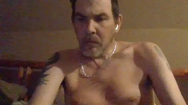 Snapshot of sdmsilver1983 chatting on 10-05-25, 01:20 sdmsilver1983 online show from 10-05-25, 01:20