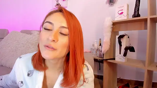 Snapshot of Tiarha chatting on 02-14-25, 07:38 Tiarha online show from 02-14-25, 07:38