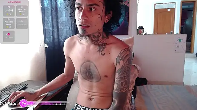 Snapshot of Tiffany_prettygirl chatting on 02-20-26, 07:36 Tiffany prettygirl online show from 02-20-26, 07:36