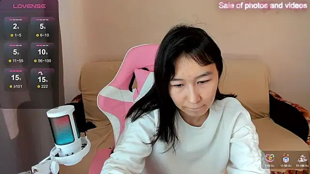 SaraXray online show from 09-19-25, 04:14