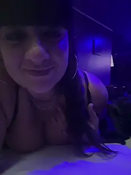 Snapshot of Sensualmente333 chatting on 06-07-26, 10:13 Sensualmente333 online show from 06-07-26, 10:13