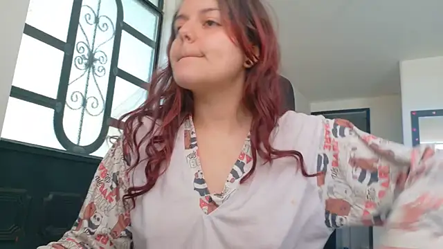 Scarletleon77 online show from 05-20-26, 02:23