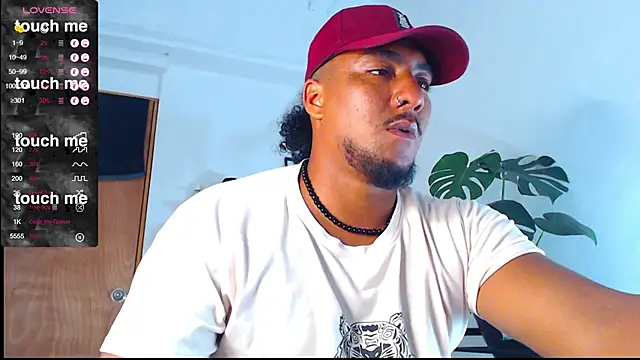 yosoy enzo2020 online show from 02-22-25, 06:17