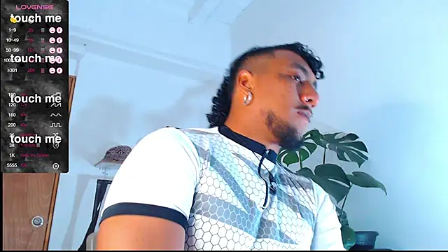 yosoy enzo2020 online show from 02-25-25, 12:14