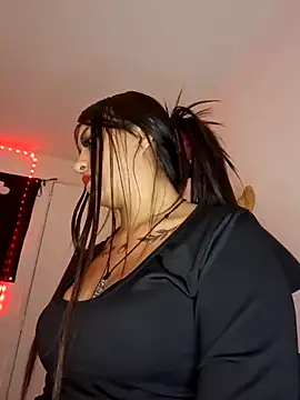 Snapshot of Hot_sophie_ chatting on 12-11-24, 11:00 Hot sophie  online show from 12-11-24, 11:00