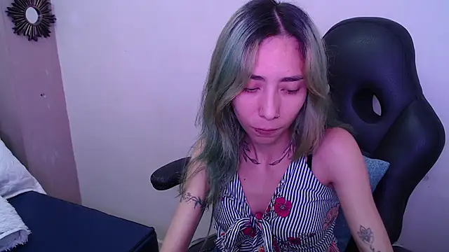 Erika Stevens online show from 11-23-25, 04:07