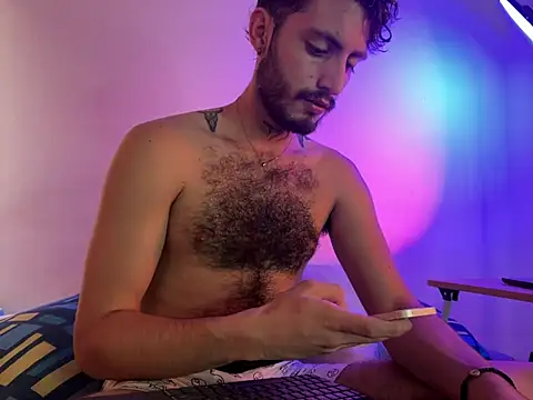 axel giracr online show from 12-17-24, 07:48