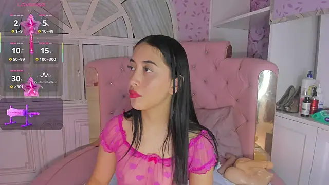 Snapshot of valentina_cortes72 chatting on 10-18-25, 03:31 valentina cortes72 online show from 10-18-25, 03:31