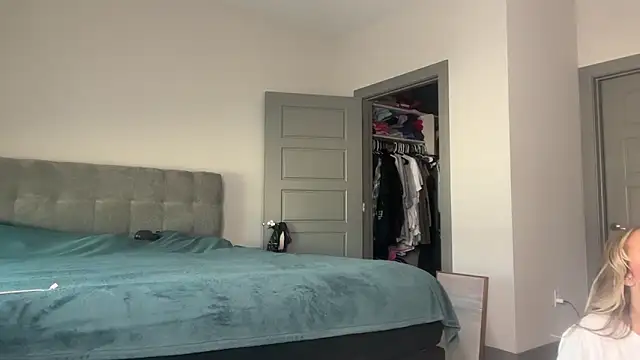 ElenaErickson online show from 01-08-25, 09:01