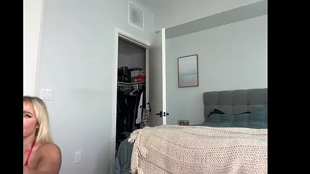 ElenaErickson online show from 11-17-25, 08:03