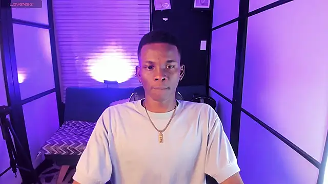 JacksonMuller  online show from 11-04-25, 02:27