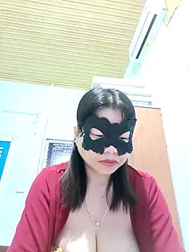 Anna Toy19 online show from 11-18-25, 02:54