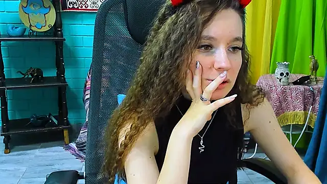 Miss Barbara  online show from 03-17-25, 04:01