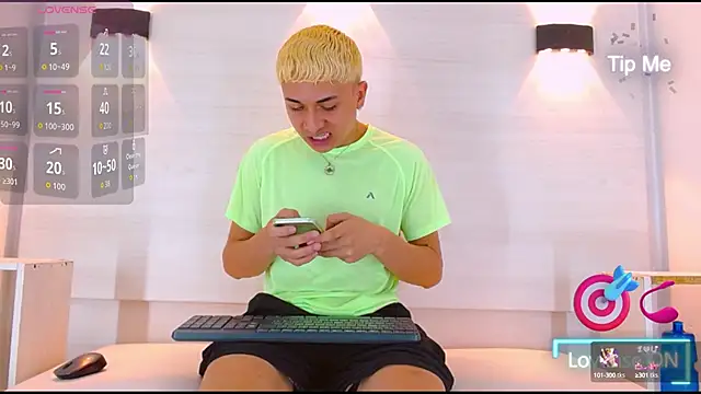 Snapshot of jeic_18 chatting on 09-23-25, 02:53 jeic 18 online show from 09-23-25, 02:53