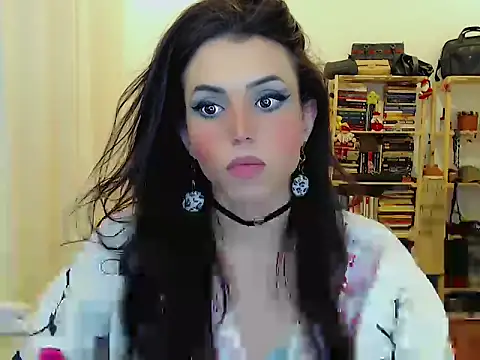 Snapshot of Sophie_Fantasys chatting on 11-23-25, 05:46 Sophie Fantasys online show from 11-23-25, 05:46