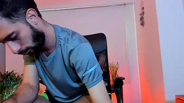 Your  hero1 online show from 10-25-25, 12:56