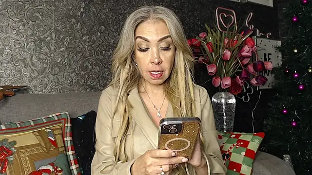 EvelinaGrey online show from 12-23-24, 03:01