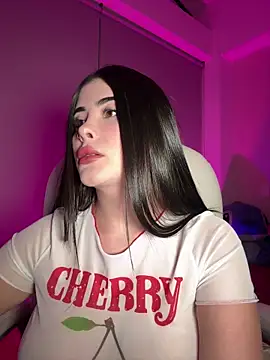 Snapshot of misslollipop04 chatting on 03-04-26, 01:33 misslollipop04 online show from 03-04-26, 01:33