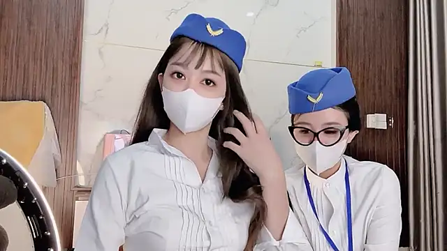 Snapshot of Mono-Stewardesss chatting on 11-10-25, 04:17 Mono-Stewardesss online show from 11-10-25, 04:17