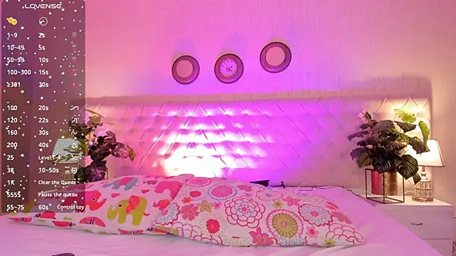 Snapshot of Kasey__ chatting on 12-05-24, 03:48 Kasey   online show from 12-05-24, 03:48