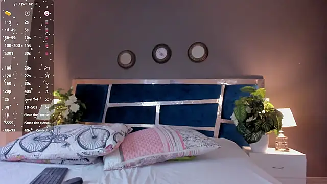 Snapshot of Kasey__ chatting on 12-18-24, 10:08 Kasey   online show from 12-18-24, 10:08