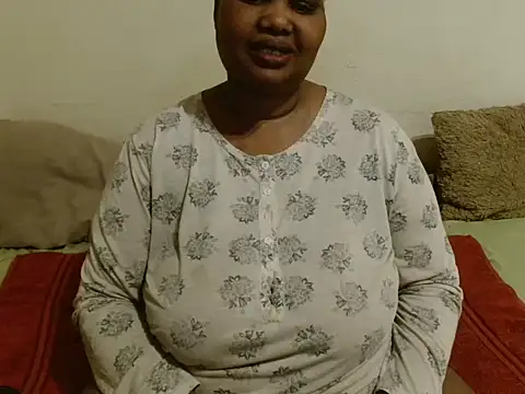 Snapshot of ThickSexyMelons chatting on 09-28-25, 07:41 ThickSexyMelons online show from 09-28-25, 07:41