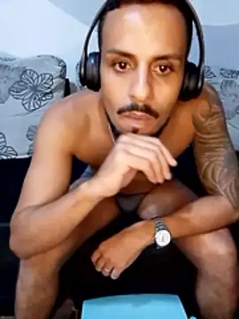 CasadoFavella online show from 04-28-26, 02:11