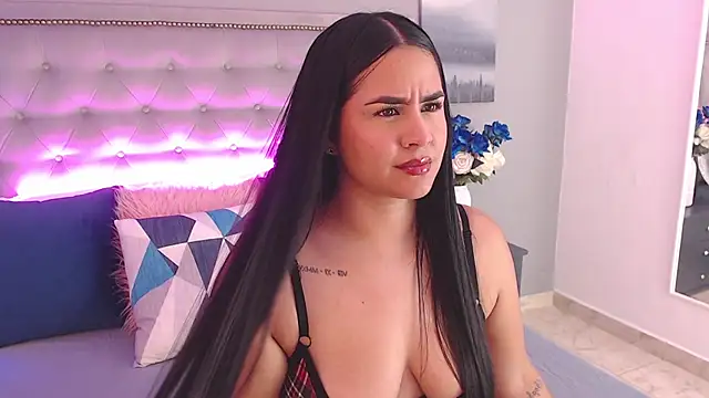 Snapshot of KattyPortman chatting on 12-03-24, 04:14 KattyPortman online show from 12-03-24, 04:14