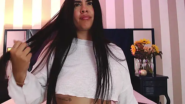 Snapshot of KattyPortman chatting on 12-06-24, 04:47 KattyPortman online show from 12-06-24, 04:47