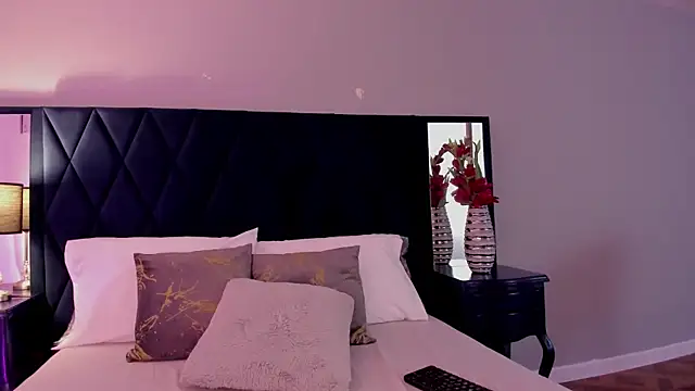 Snapshot of KattyPortman chatting on 02-16-25, 04:31 KattyPortman online show from 02-16-25, 04:31