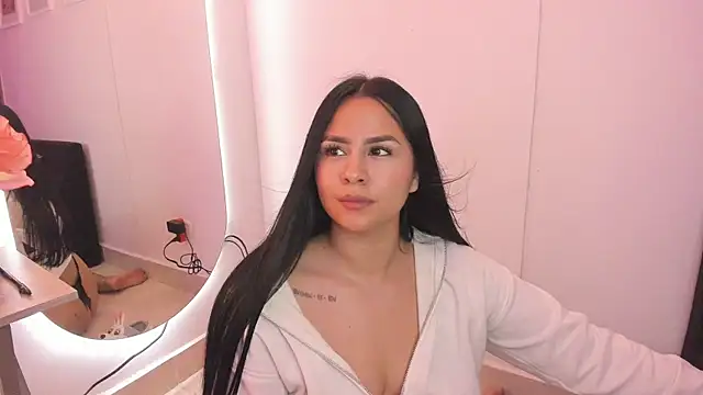 Snapshot of KattyPortman chatting on 02-28-25, 11:56 KattyPortman online show from 02-28-25, 11:56